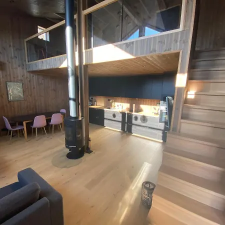 Moderne I Svandalen, - Naer Skisenter Og * Sauda