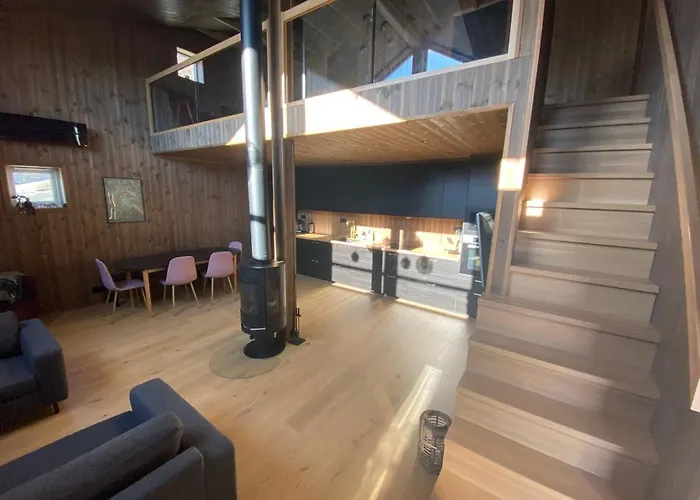 Moderne I Svandalen, - Naer Skisenter Og * Sauda